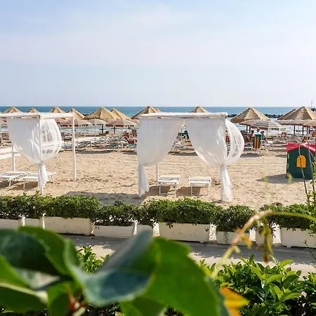 Punta De L'est Hotel Francavilla Al Mare