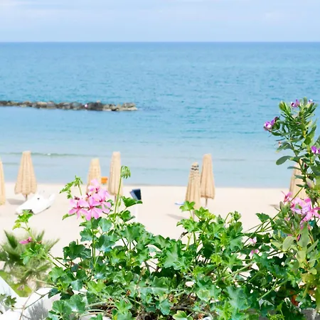 Hotel Punta De L'est Francavilla Al Mare