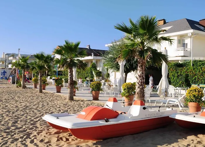 Punta De L'est Hotel 3*