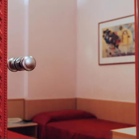 Punta De L'est Hotel 3*