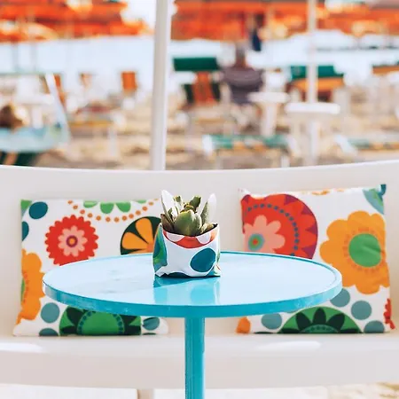 Punta De L'est Hotel 3*