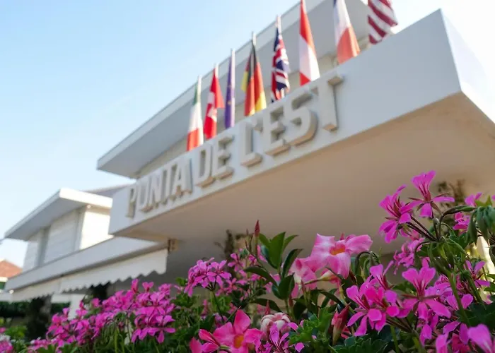 Punta De L'est Hotel 3*