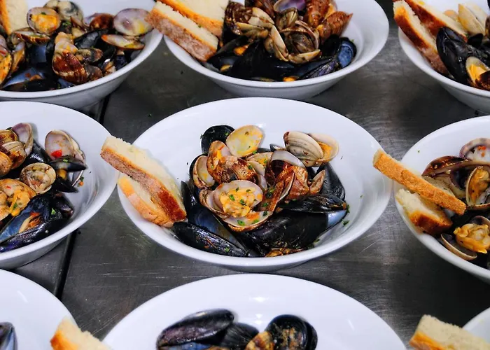 Hotel Punta De L'est 3*