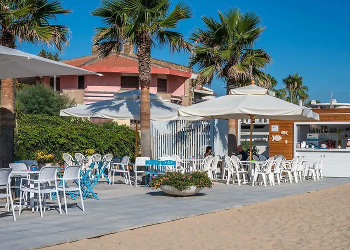 Punta De L'est Hotel 3*